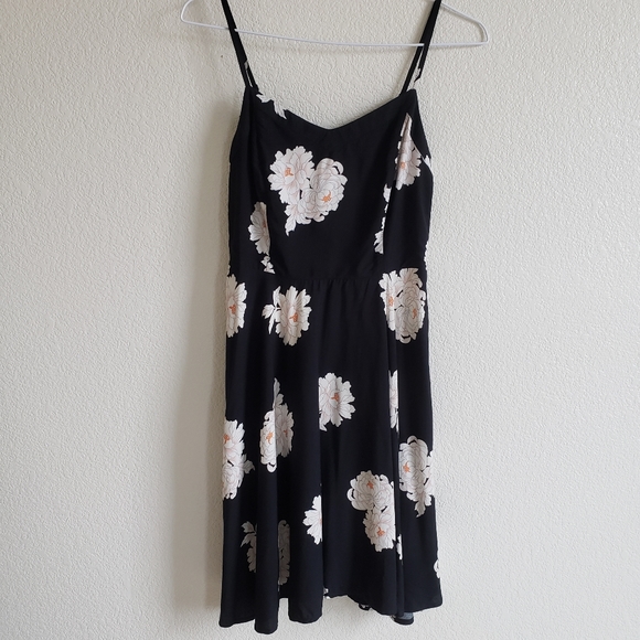 Old Navy Japanese Floral Summer Dress - Picture 1 of 8